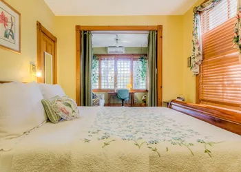 Sweetwater Branch Inn hotel thumbnail 3
