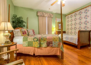 Sweetwater Branch Inn hotel thumbnail 4