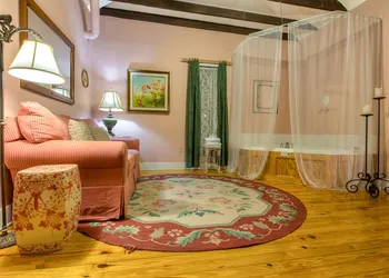 Sweetwater Branch Inn hotel thumbnail 6