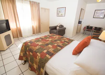 Parkway Inn Airport Motel Miami hotel thumbnail 4