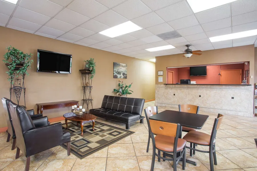 Days Inn by Wyndham Ormond Beach hotel detail image 2