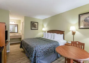 Days Inn by Wyndham Ormond Beach hotel thumbnail 6
