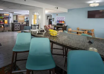 Hampton Inn Tampa-International Airport/Westshore hotel thumbnail 2
