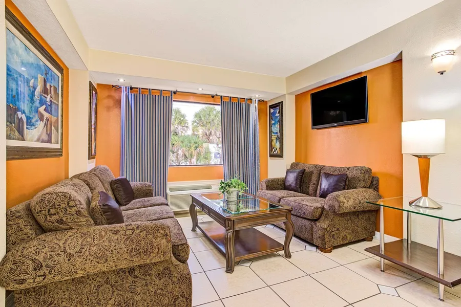 Days Inn & Suites by Wyndham Tampa/Fairground/Casino Area hotel detail image 2
