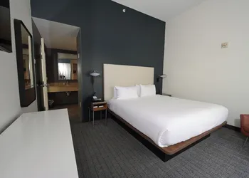 Courtyard by Marriott Albany hotel thumbnail 8