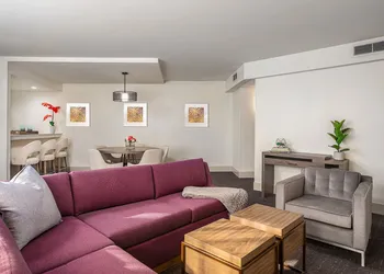 Crowne Plaza Atlanta Perimeter at Ravinia by IHG hotel thumbnail 6