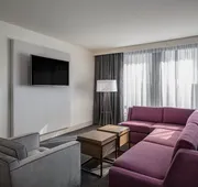 Crowne Plaza Atlanta Perimeter at Ravinia by IHG hotel detail image 7