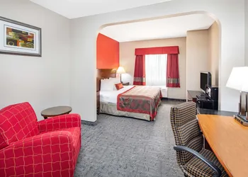 Ramada by Wyndham Alpharetta/Atlanta North hotel thumbnail 2