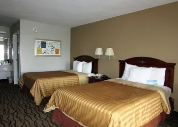 Days Inn & Suites by Wyndham Fort Valley hotel thumbnail 5
