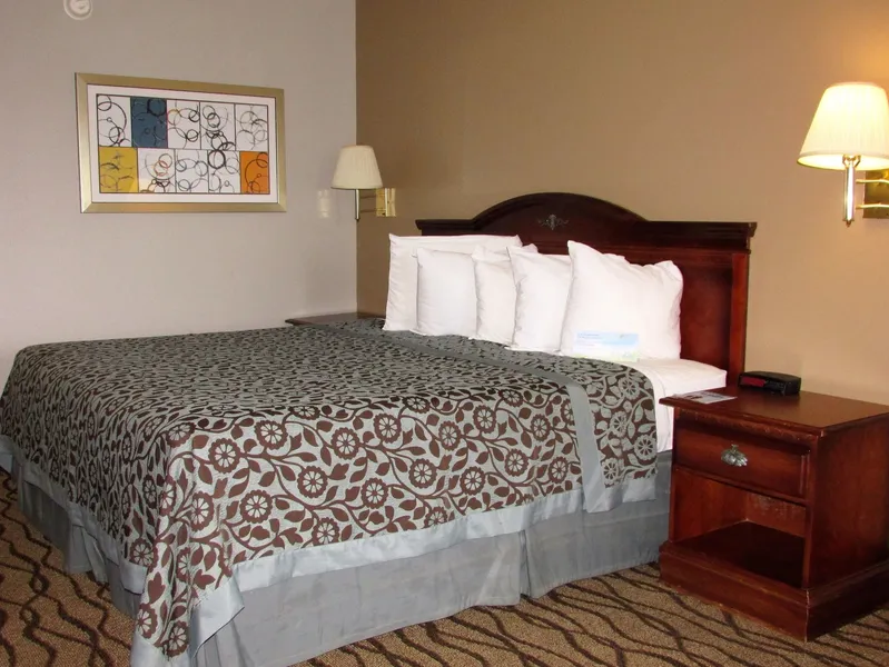 Days Inn & Suites by Wyndham Fort Valley hotel detail image 6