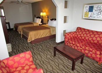 Days Inn & Suites by Wyndham Fort Valley hotel thumbnail 7