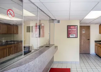 Econo Lodge Jonesboro - Atlanta South hotel thumbnail 5