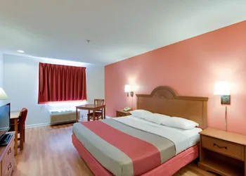 Motel 6 Hinesville, GA hotel thumbnail 5