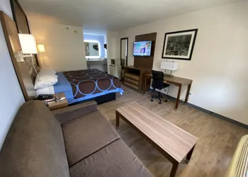 Super 8 by Wyndham Marietta/West/Atl Area hotel thumbnail 5