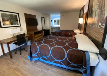 Super 8 by Wyndham Marietta/West/Atl Area hotel thumbnail 6