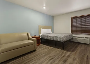 WoodSpring Suites Macon West I-475 hotel thumbnail 7