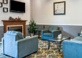 Quality Inn Rochester South hotel thumbnail 5