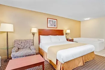 Days Inn & Suites by Wyndham Stockbridge South Atlanta hotel thumbnail 4