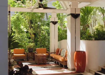 Oasis Hotel Waikiki hotel thumbnail 7