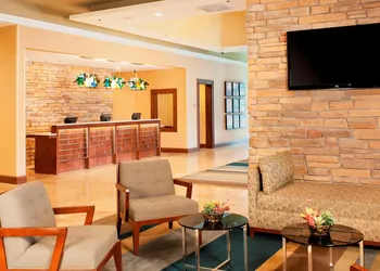 DoubleTree by Hilton Collinsville - St. Louis hotel thumbnail 4