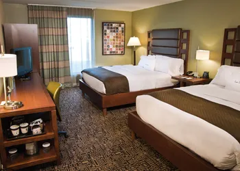 DoubleTree by Hilton Collinsville - St. Louis hotel thumbnail 6