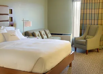 DoubleTree by Hilton Collinsville - St. Louis hotel thumbnail 7