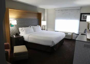 Holiday Inn Chicago O'Hare Area by IHG hotel thumbnail 8