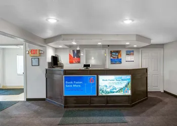 Motel 6 Idaho Falls, ID - Snake River hotel thumbnail 4