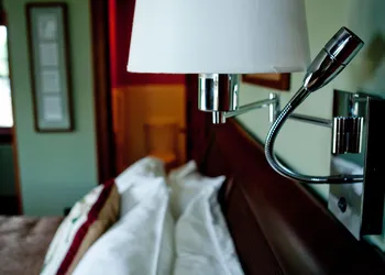 Showers Inn hotel thumbnail 7