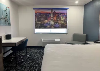 Baymont by Wyndham Indianapolis Northeast hotel thumbnail 6