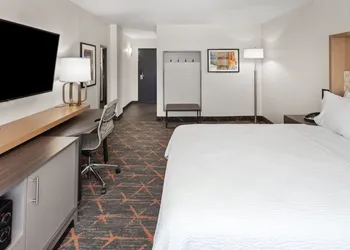 Holiday Inn Chicago Oakbrook by IHG hotel thumbnail 6