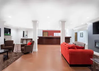 Ramada by Wyndham Tell City hotel thumbnail 5