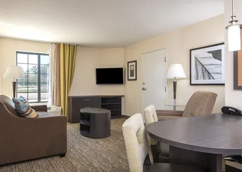 Candlewood Suites Bloomington by IHG hotel thumbnail 7
