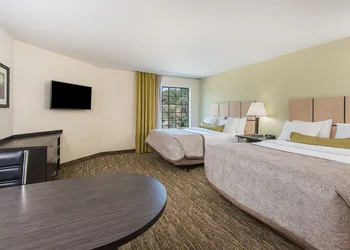 Candlewood Suites Bloomington by IHG hotel thumbnail 8