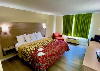 Econo Lodge Willowbrook hotel thumbnail 7