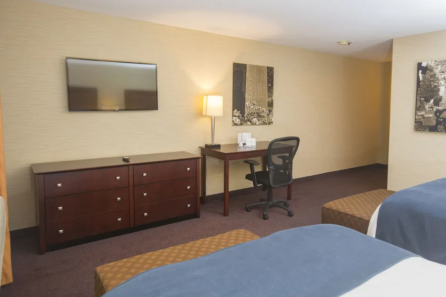 Ivy Court Inn & Suites hotel detail image 6