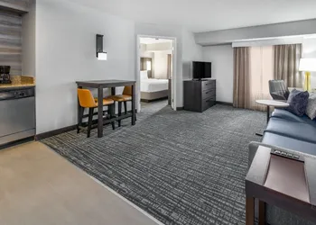 Residence Inn by Marriott Indianapolis Downtown on the Canal hotel thumbnail 4
