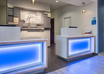 Holiday Inn Express Hotel & Suites Burlington by IHG hotel thumbnail 3