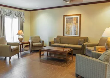 Comfort Suites Southport hotel thumbnail 5