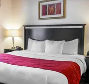 Comfort Suites Southport hotel detail image 7