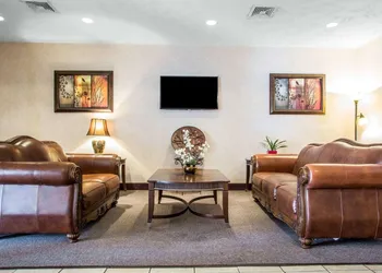Quality Inn Merrillville hotel thumbnail 2