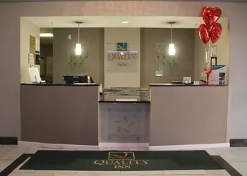 Quality Inn Merrillville hotel thumbnail 4