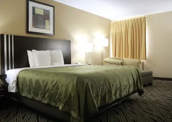 Quality Inn Merrillville hotel thumbnail 6
