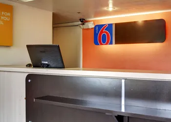 Motel 6 Des Moines, IA - North hotel thumbnail 3