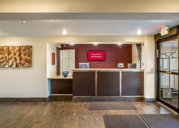 Red Roof Inn Richmond, IN hotel thumbnail 6