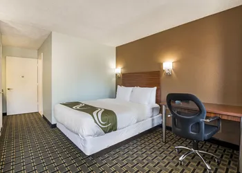 Quality Inn Georgetown North hotel thumbnail 4