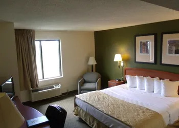 Quality Inn & Suites Lake Charles South hotel thumbnail 5