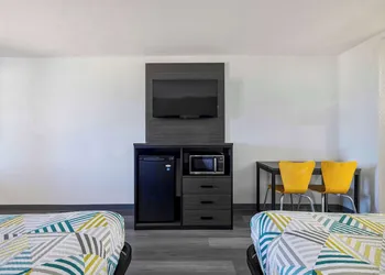 Motel 6 Lake Charles, LA hotel thumbnail 8