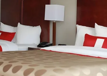 Iberia House & Suites hotel thumbnail 6