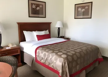 Iberia House & Suites hotel thumbnail 8